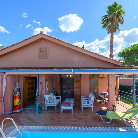Cozy Small Smart Villa With Private Pool Mikri Mantineia Каламата Екстериор снимка